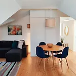 Flh Downtown Modern Apartment